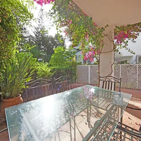 White Pearl Elviria H1 Apartment