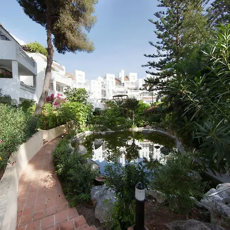 White Pearl Elviria H1 Apartment *