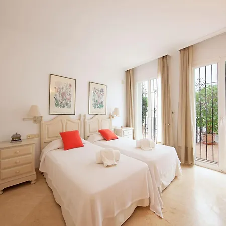 White Pearl Elviria H1 Apartment *