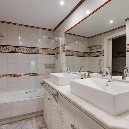 White Pearl Elviria H1 Apartment *
